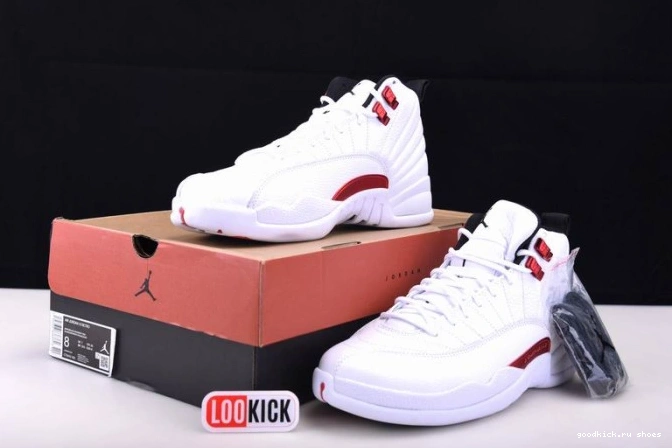 12 Twist CT8013-106 Air Jordan 0822